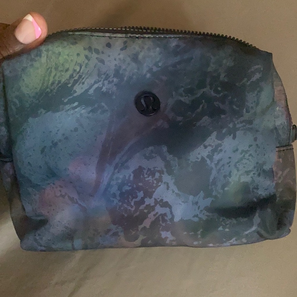 Lululemon Cosmetic Bag  🍋